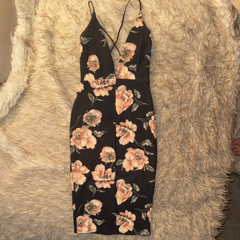 Missguided Black Floral Midi Dress